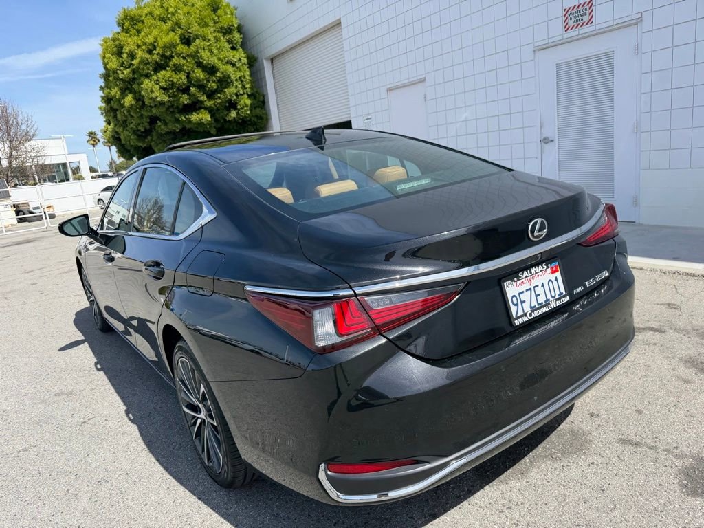 Used 2023 Lexus ES 250 w/ Premium Package image 4