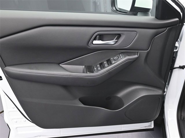 New 2026 Nissan Rogue SV image 15