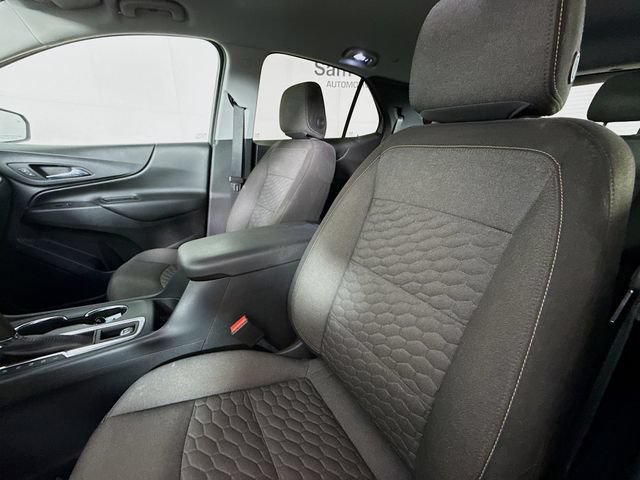 Used 2020 Chevrolet Equinox LT w/ Driver Convenience Package AWD/4WD image 17