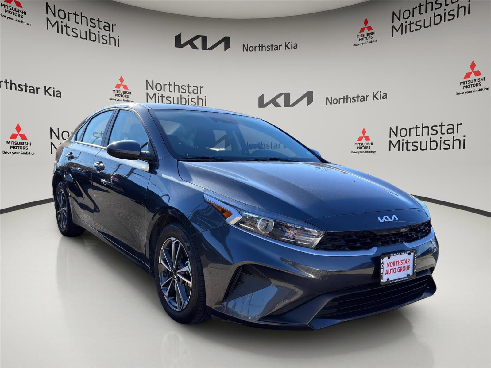 Used 2023 Kia Forte LXS image 5