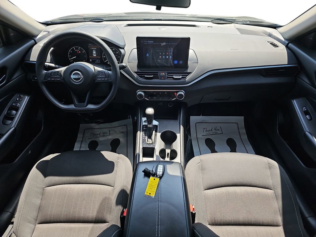 Used 2024 Nissan Altima 2.5 S FWD image 13