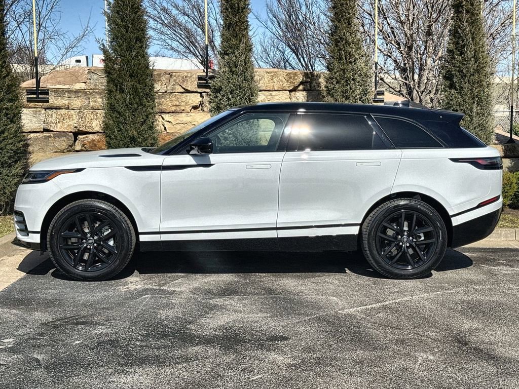 Certified 2025 Land Rover Range Rover Velar Dynamic SE image 2