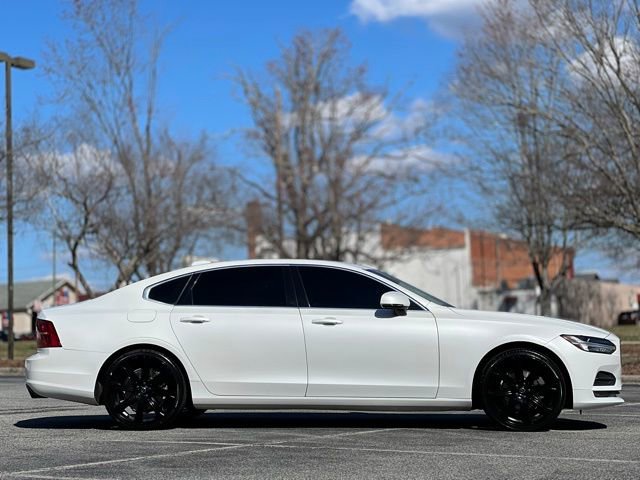 Used 2018 Volvo S90 T5 Momentum w/ Protection Package AWD/4WD image 4