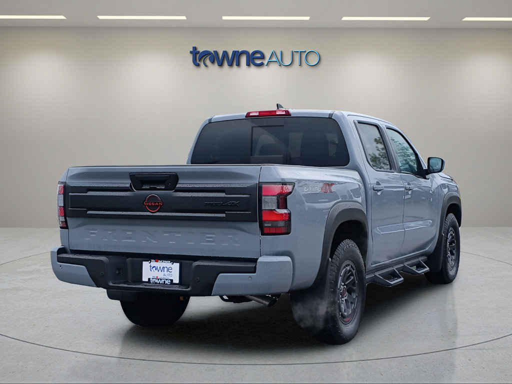 Used 2025 Nissan Frontier PRO-4X AWD/4WD image 8