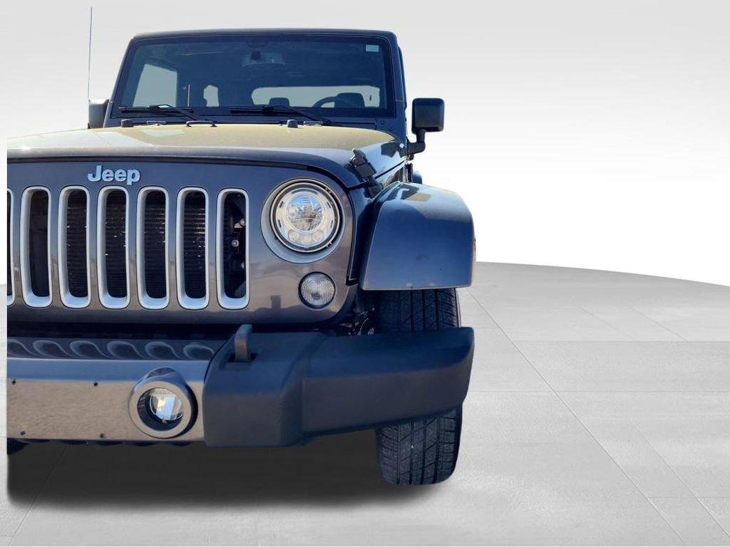 Used 2017 Jeep Wrangler Sahara w/ Connectivity Group image 10
