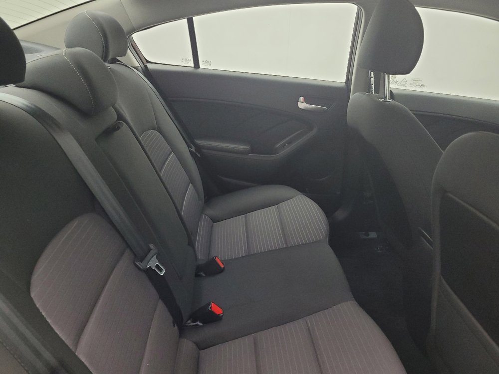 Used 2017 Kia Forte LX w/ LX Popular Package image 19
