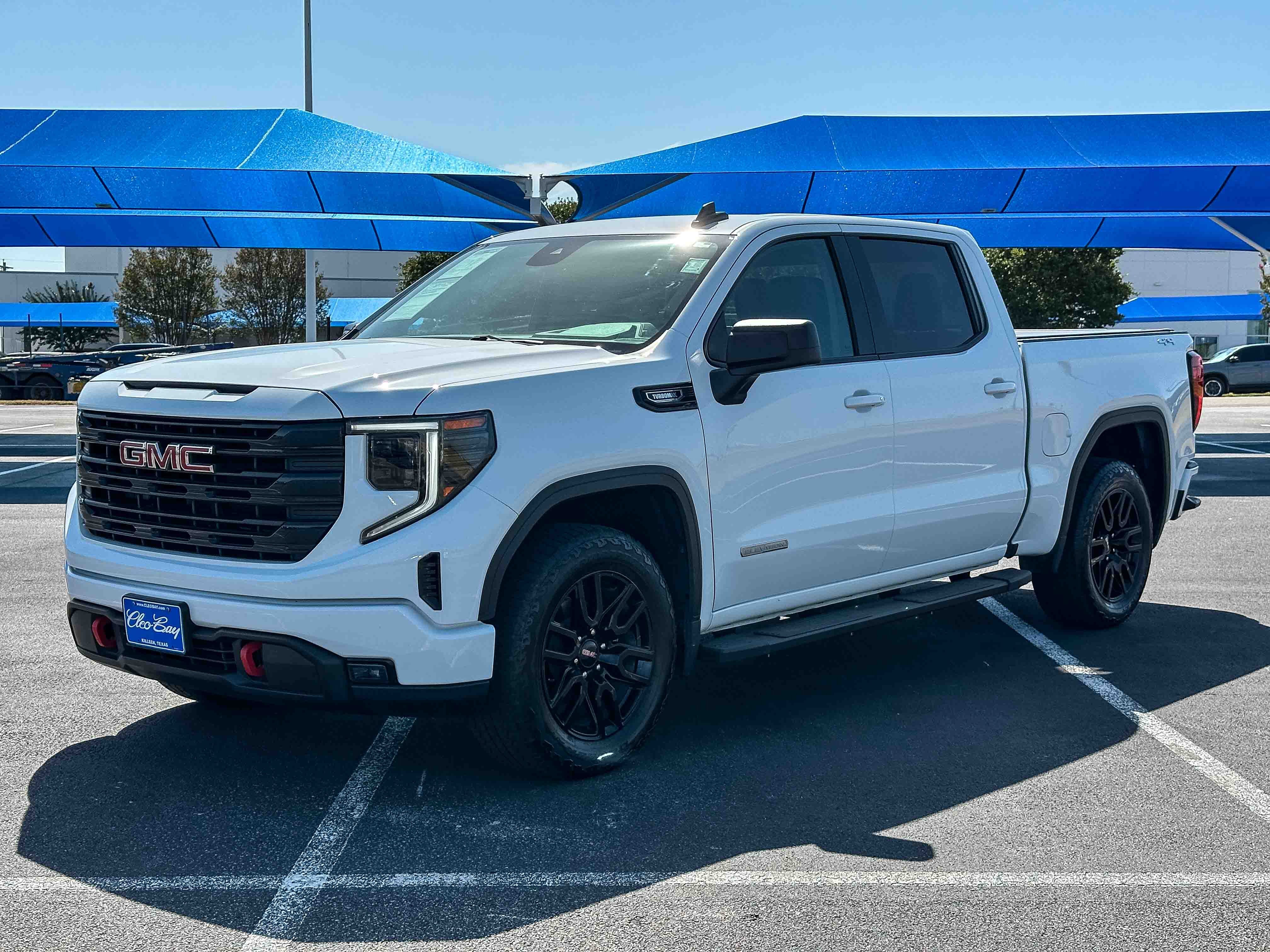 Used 2024 GMC Sierra 1500 Elevation AWD/4WD image 10