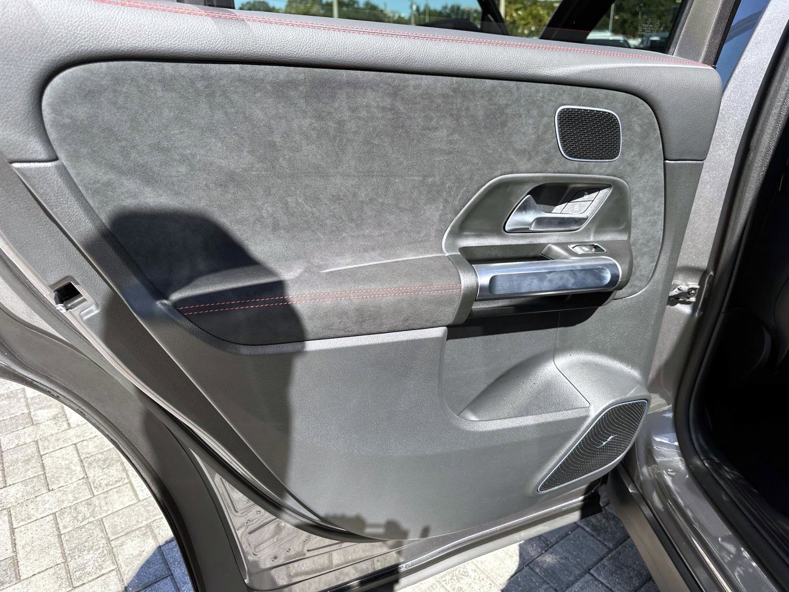 Certified 2025 Mercedes-Benz GLB 250 image 12