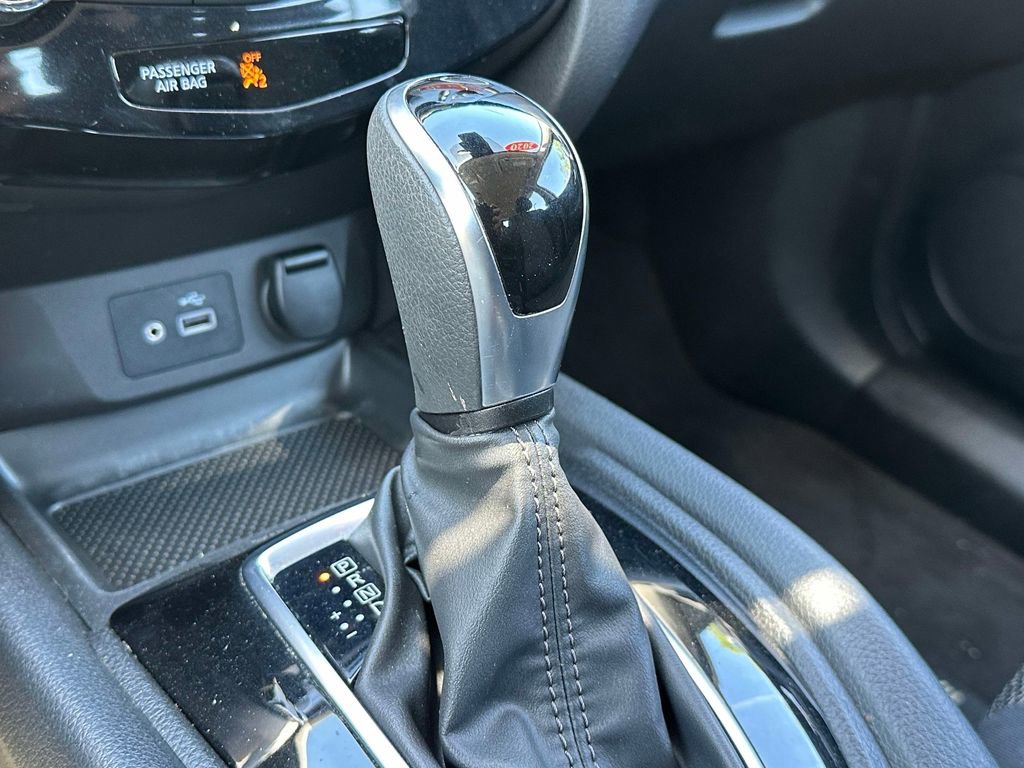 Used 2020 Nissan Rogue Sport SV AWD/4WD image 30