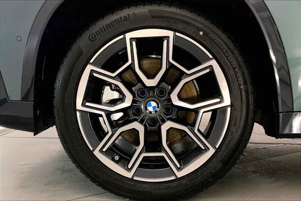 New 2026 BMW X1 xDrive28i w/ Technology Package AWD/4WD image 9