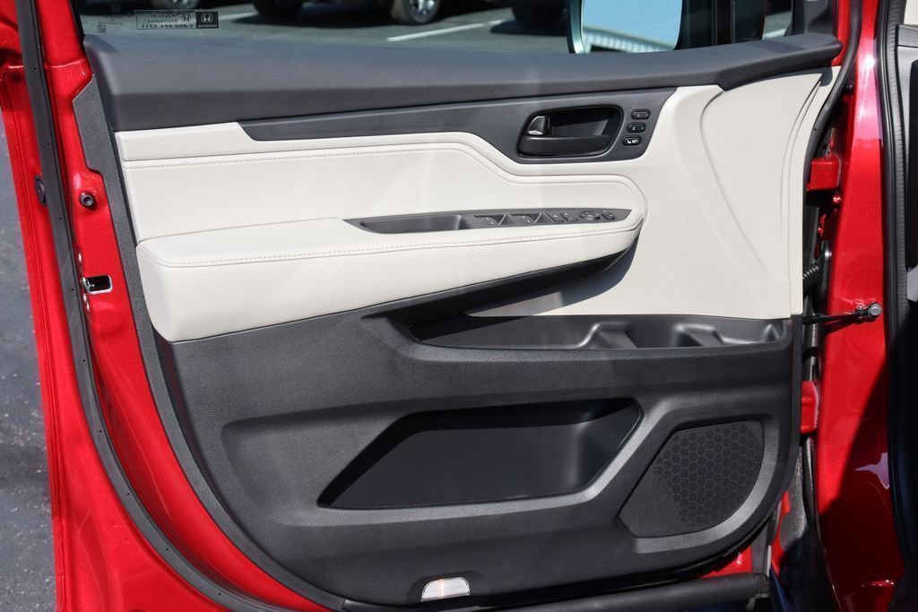 Used 2026 Honda Odyssey EX-L image 28