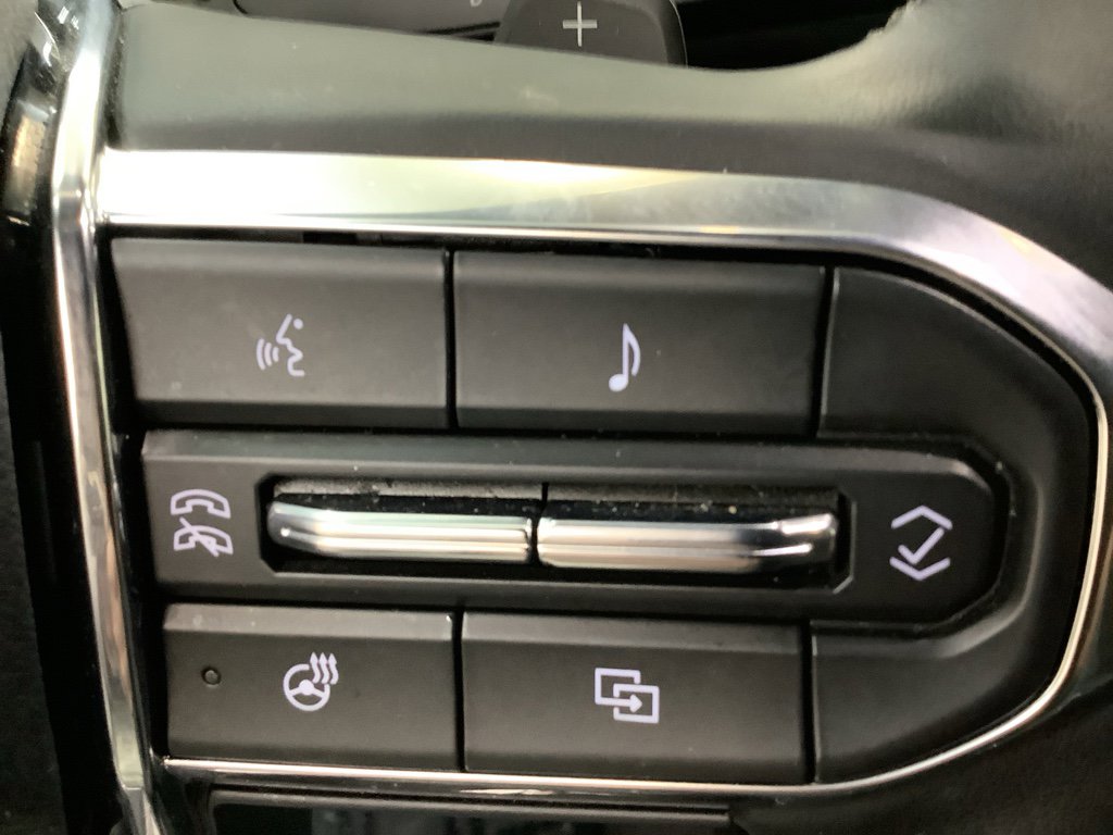 Used 2025 GMC Acadia Elevation image 18