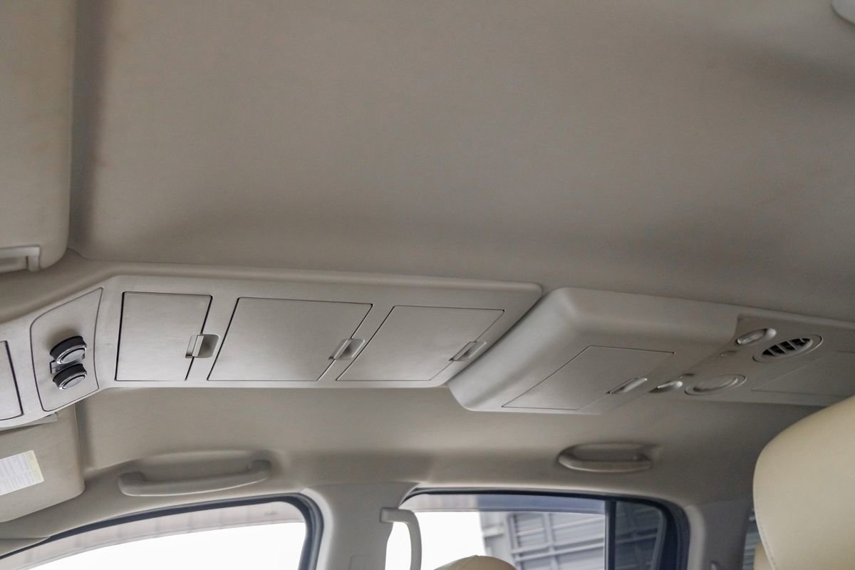 Used 2012 Nissan Armada SV image 27