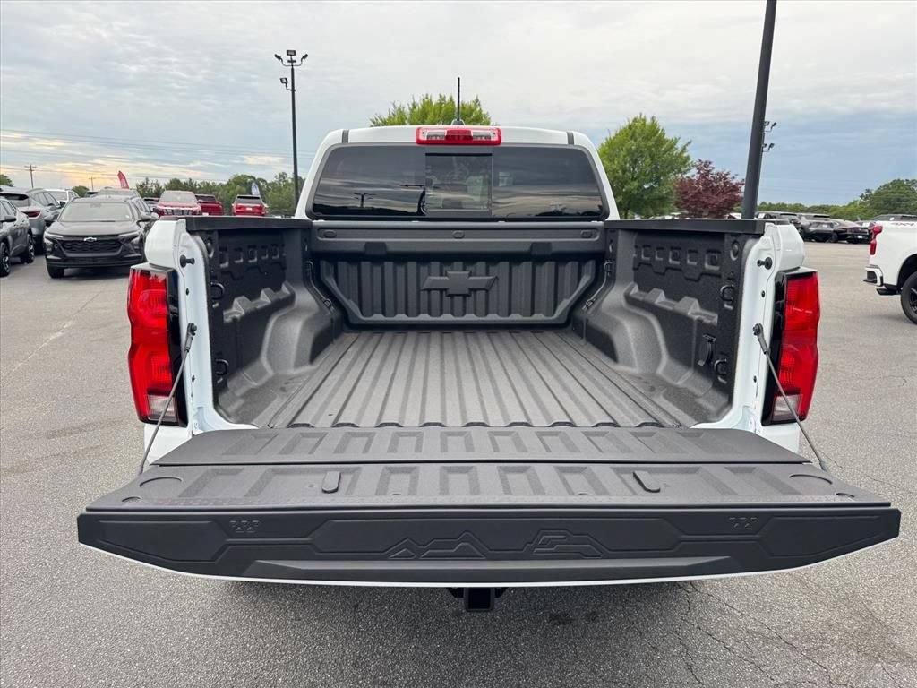 New 2026 Chevrolet Colorado ZR2 w/ Technology Package AWD/4WD image 7