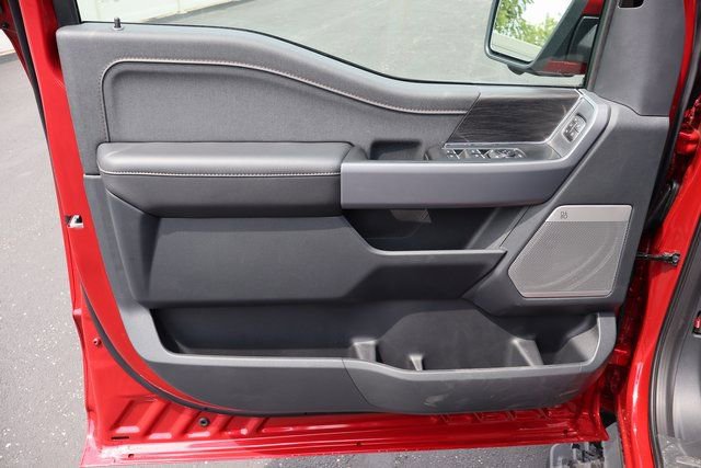 New 2025 Ford F150 Lightning Lariat w/ Max Trailer Tow Package AWD/4WD image 26