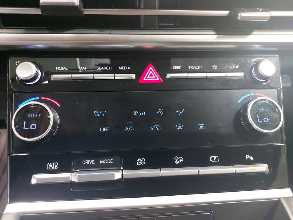 Certified 2026 Hyundai Santa Fe SE AWD/4WD image 23