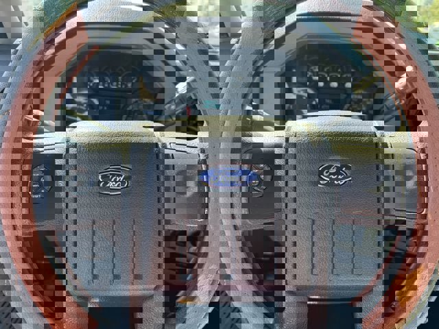 Used 2015 Ford F550 2WD Regular Cab Super Duty image 15