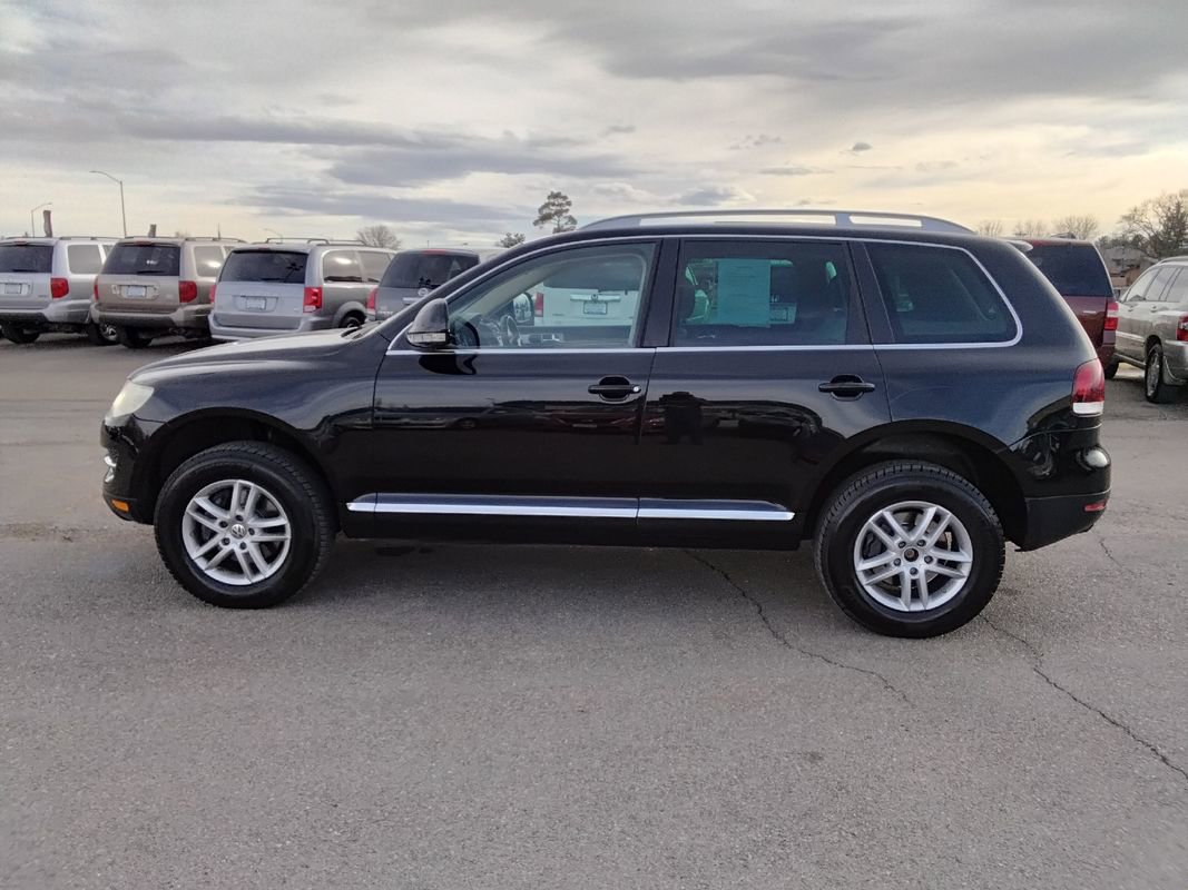 Used 2008 Volkswagen Touareg VR6 image 8