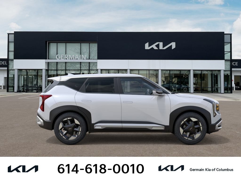 New 2027 Kia Seltos S FWD image 10