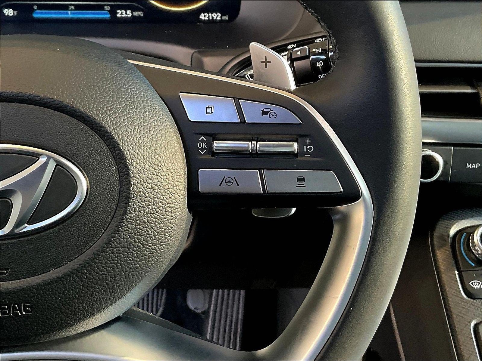 Used 2023 Hyundai Palisade Limited FWD image 12