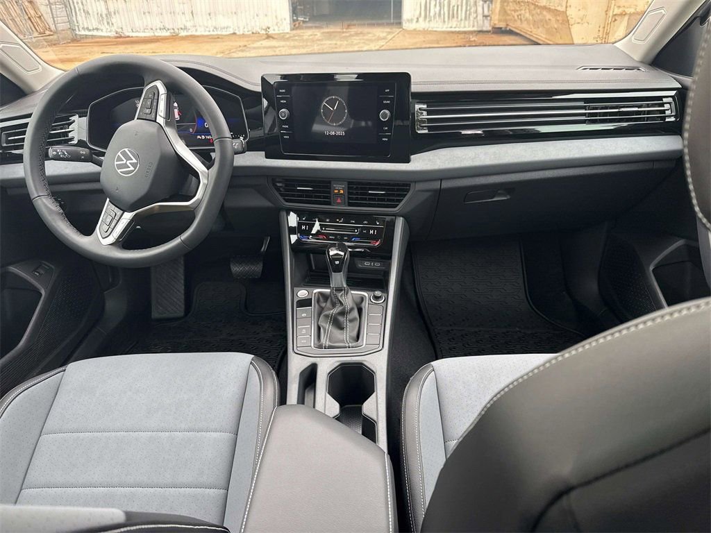 New 2026 Volkswagen Jetta SE image 14