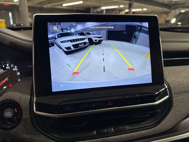 Used 2023 Jeep Compass Latitude image 14