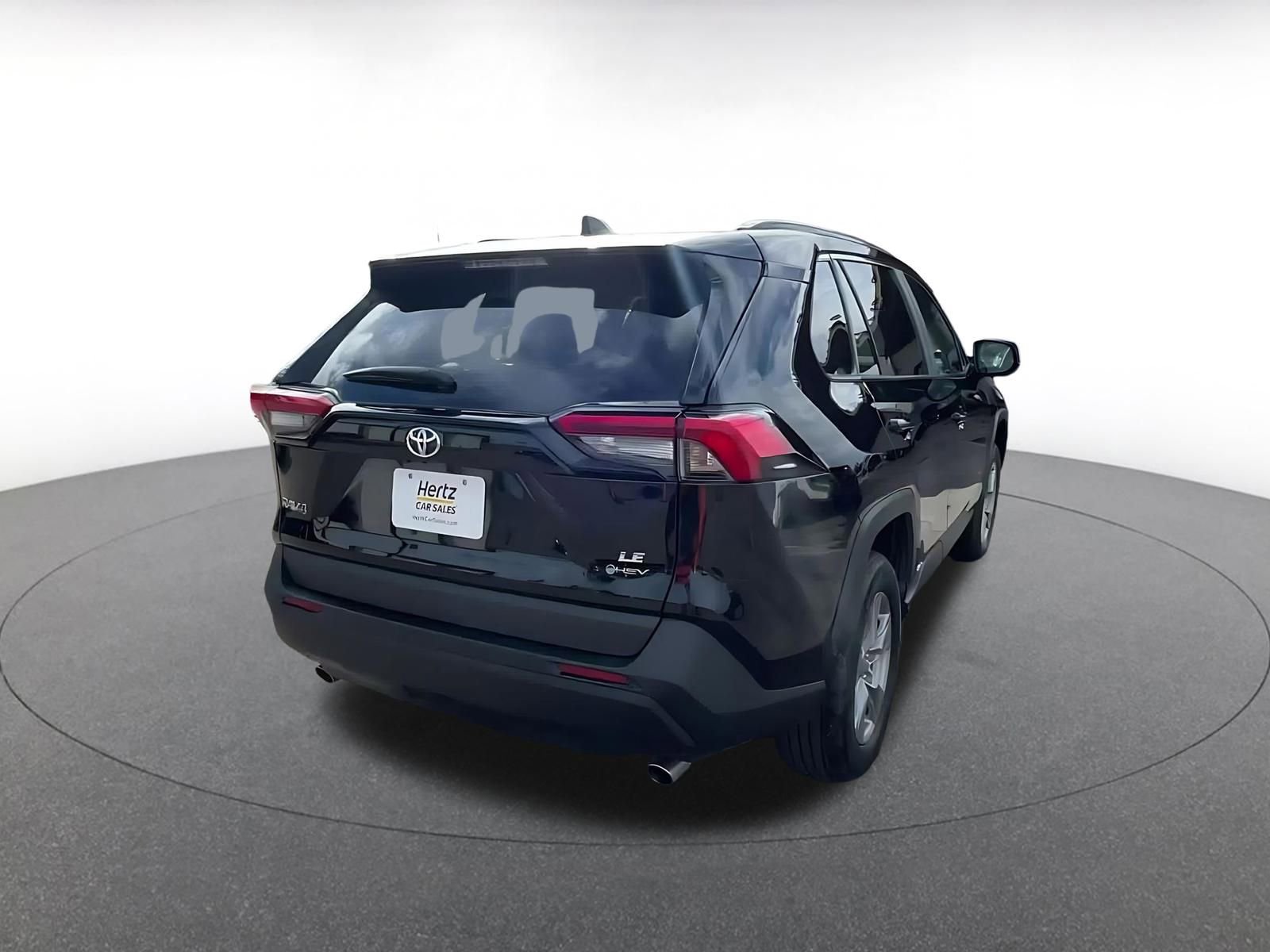 Used 2025 Toyota RAV4 LE image 12