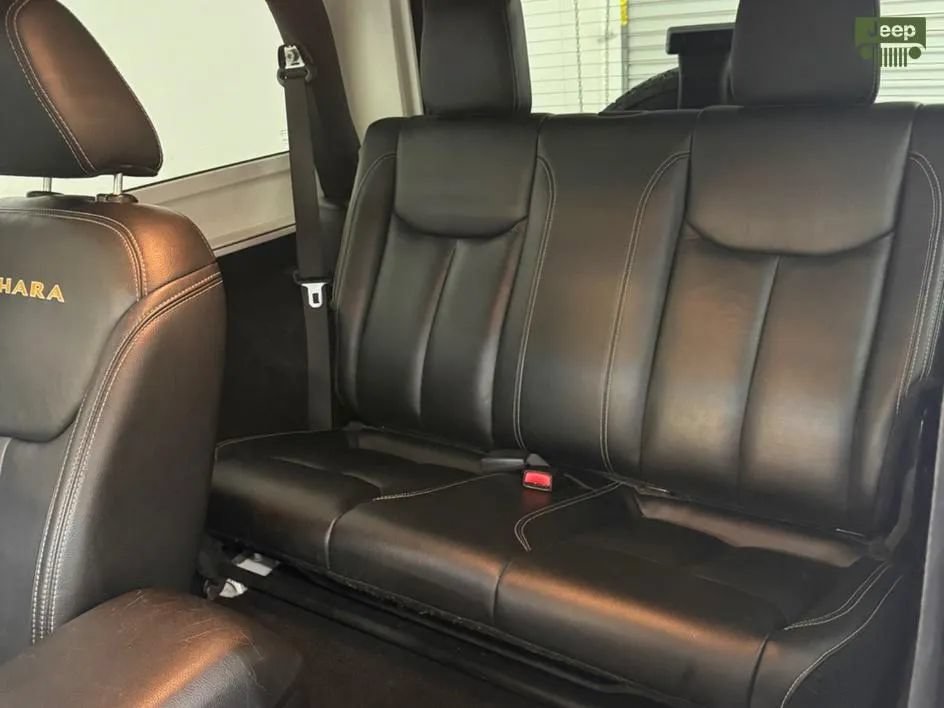 Used 2015 Jeep Wrangler Sahara w/ Connectivity Group AWD/4WD image 14
