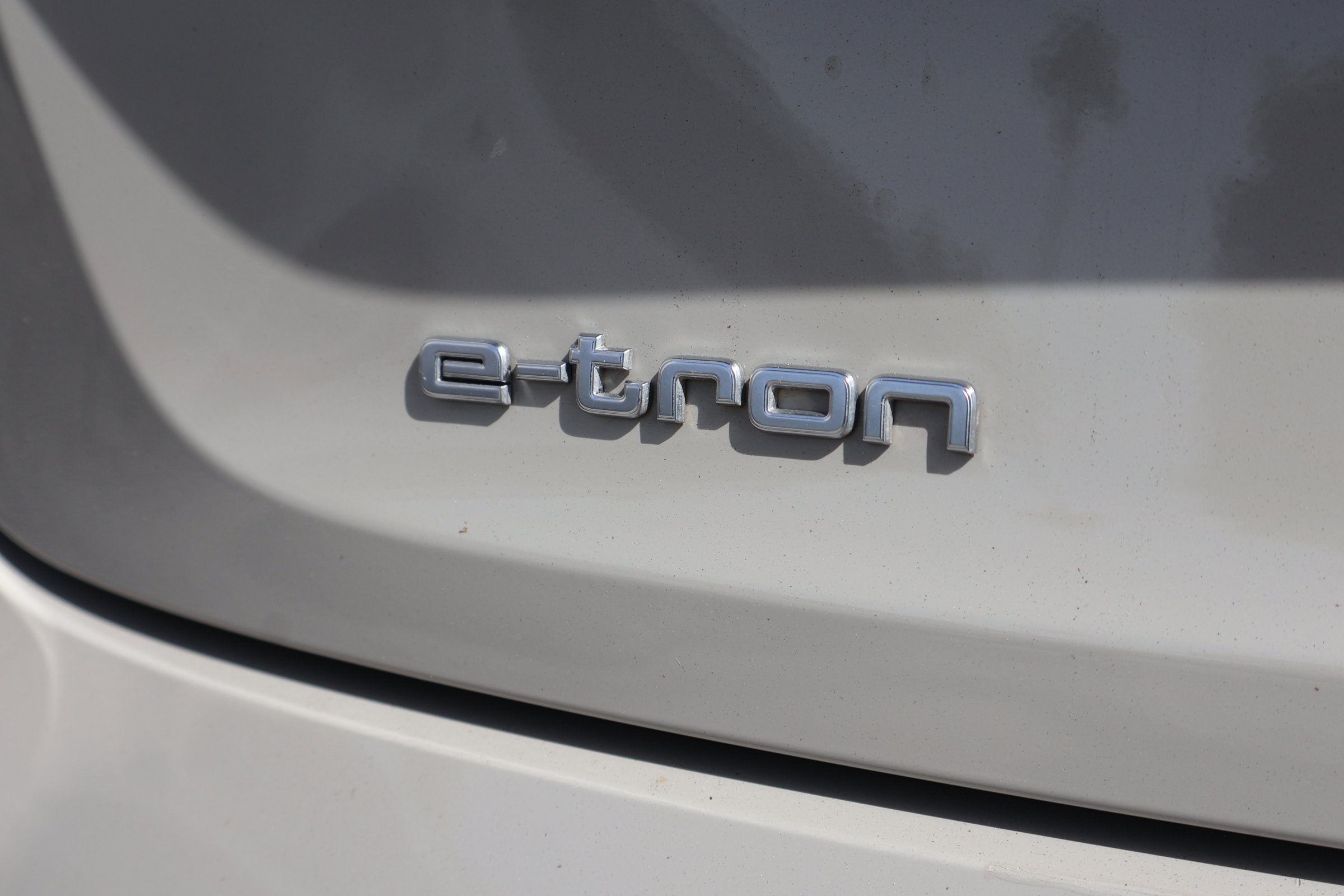 Used 2021 Audi e-tron Premium w/ Convenience Plus Package image 9