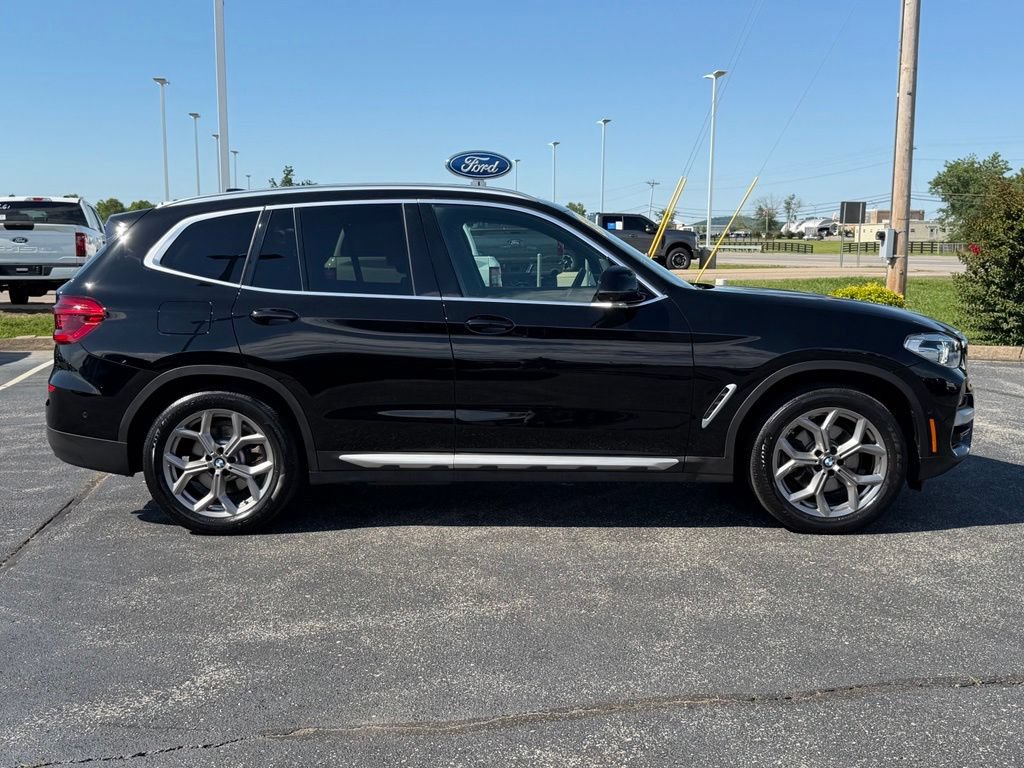 Used 2021 BMW X3 xDrive30i w/ Convenience Package AWD/4WD image 4
