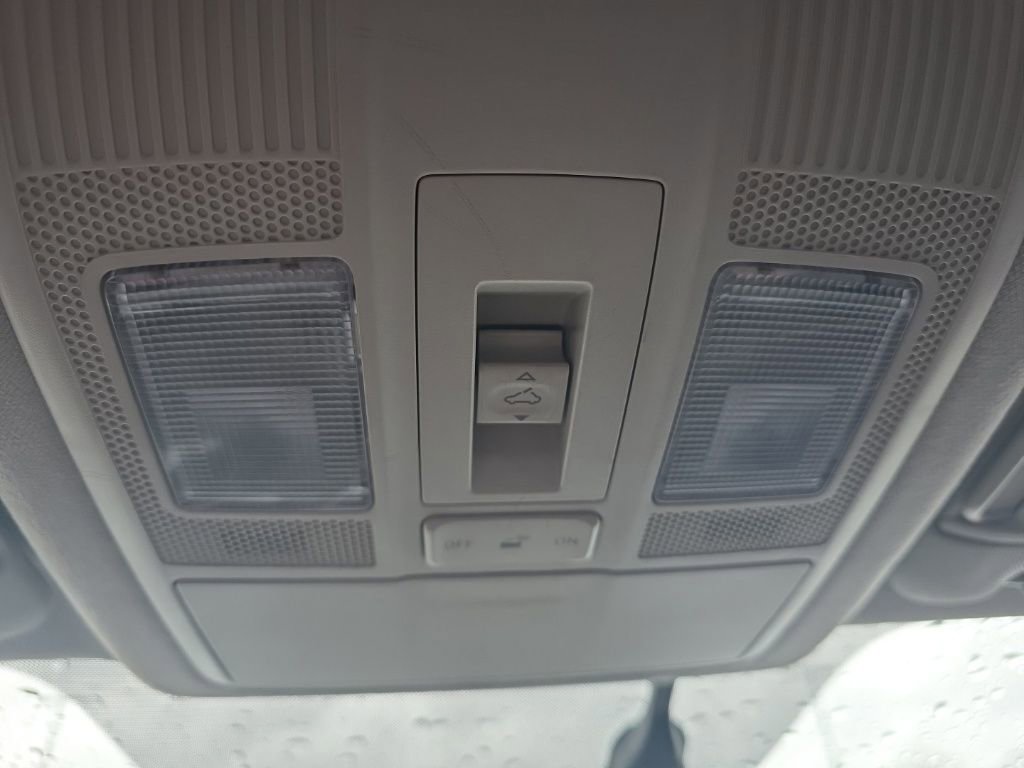 Used 2016 MAZDA MAZDA3 i Touring image 31