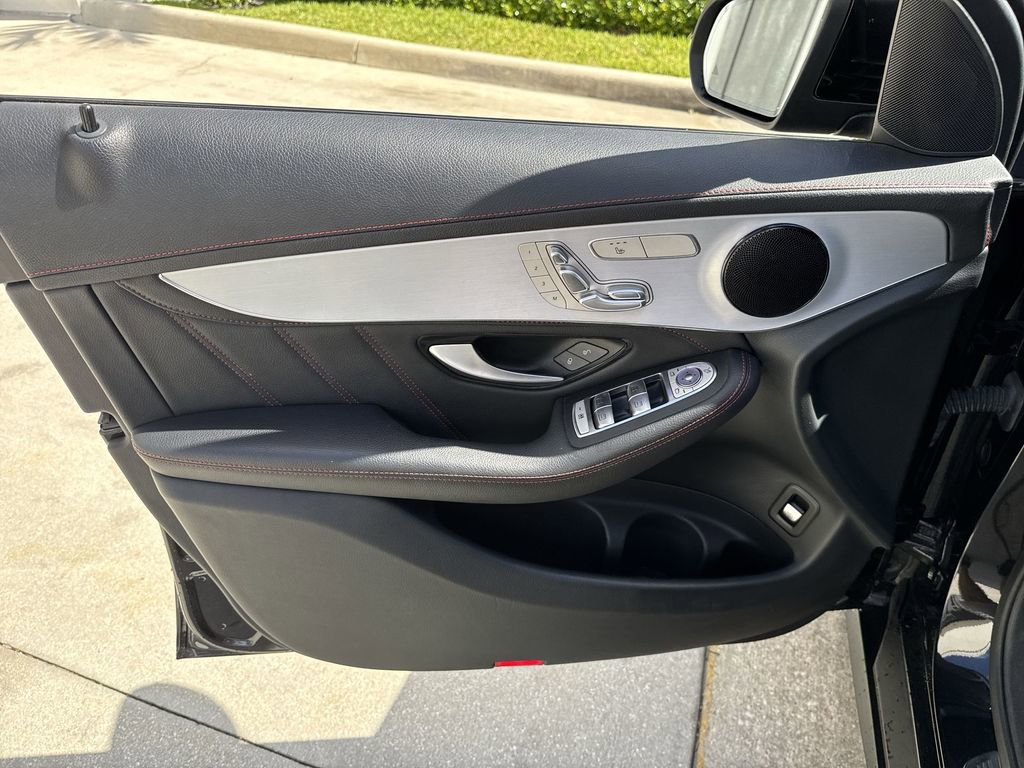 Used 2022 Mercedes-Benz GLC 43 AMG 4MATIC image 39