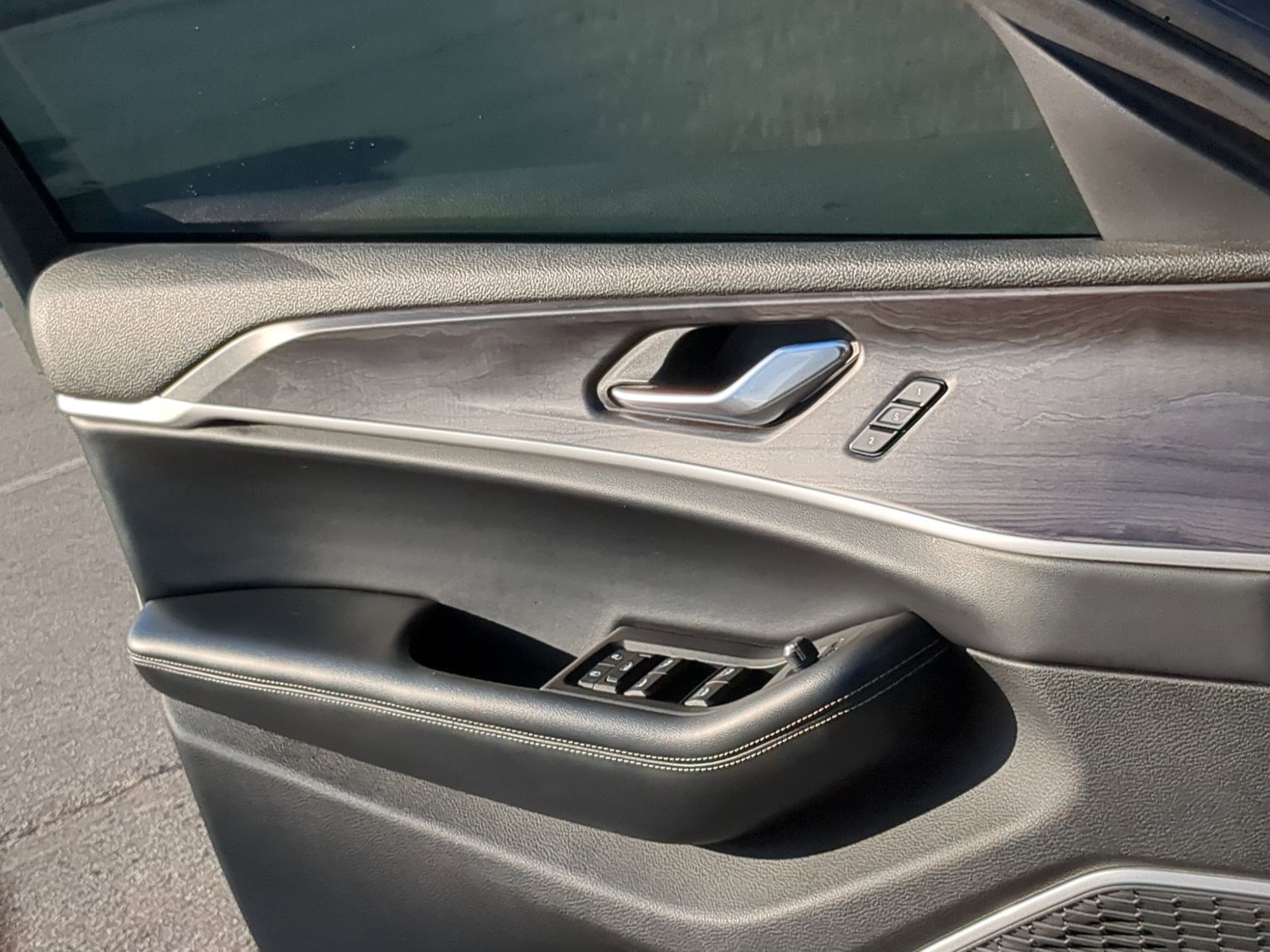 Used 2021 Jeep Grand Cherokee L Limited image 13