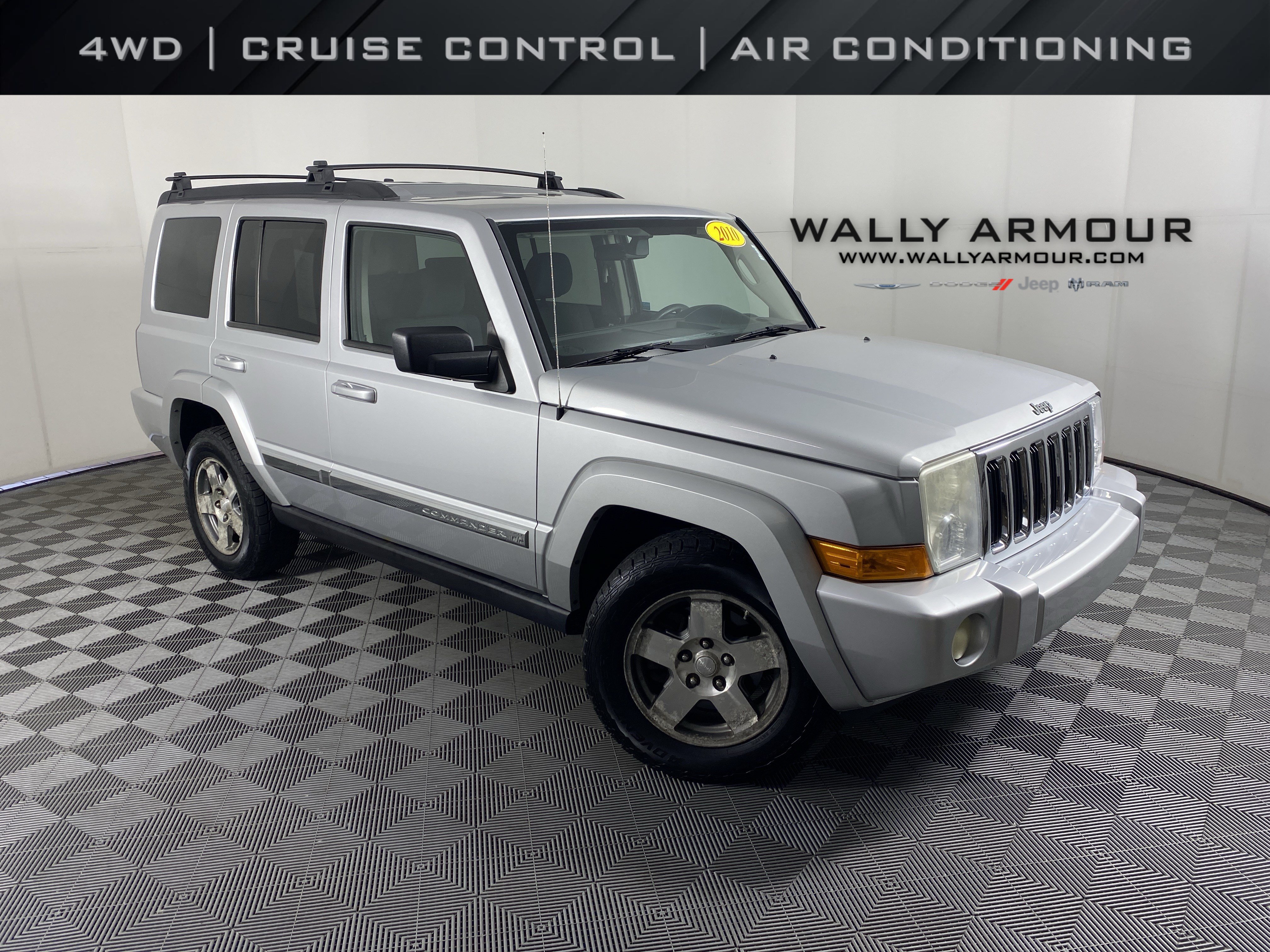 Used 2010 Jeep Commander Sport AWD/4WD image 1