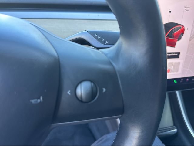 Used 2018 Tesla Model 3 Long Range image 22