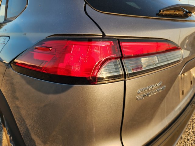 Used 2026 Toyota Corolla Cross XLE w/ Convenience Package FWD image 6