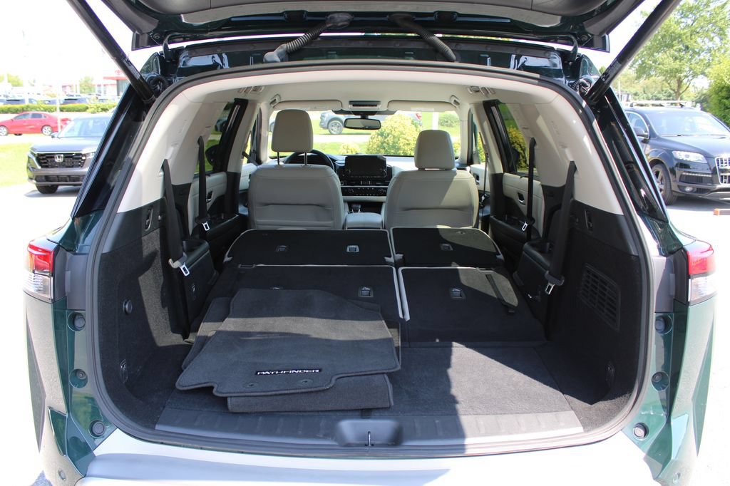 Used 2022 Nissan Pathfinder SL AWD/4WD image 33