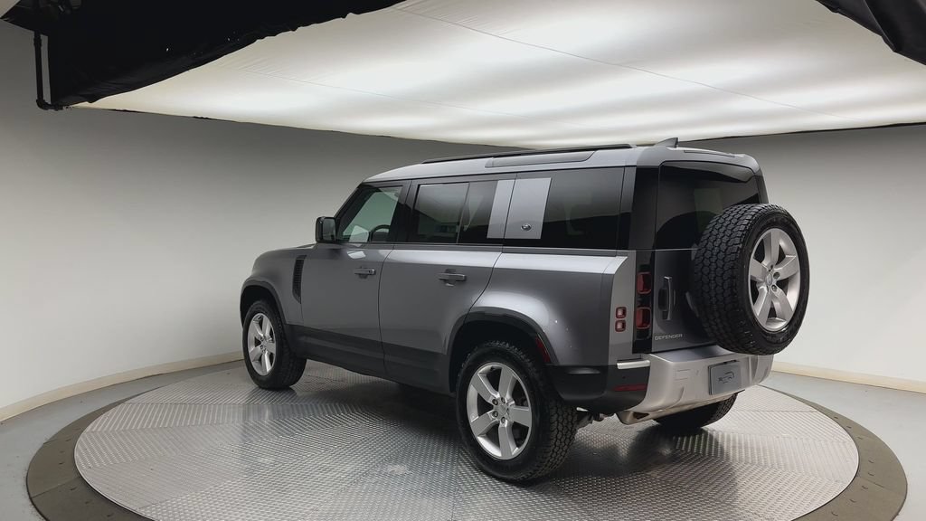 Used 2024 Land Rover Defender 110 S AWD/4WD image 4