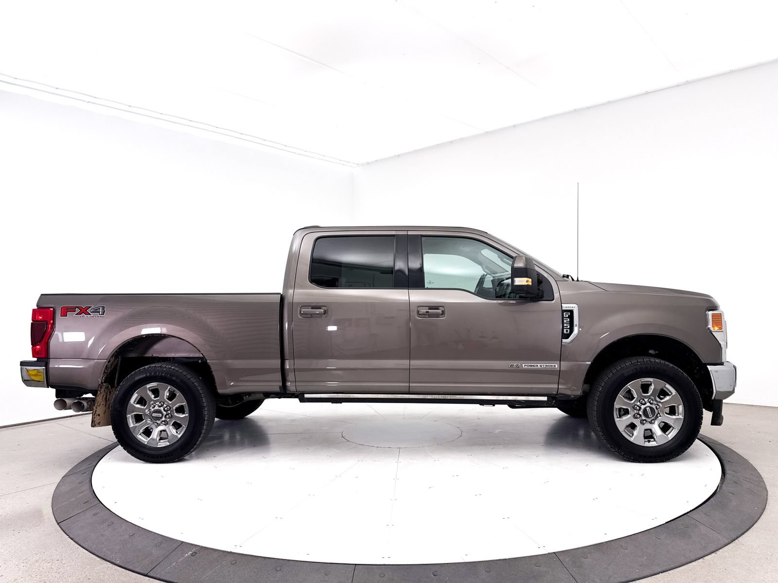 Used 2021 Ford F250 Lariat w/ Lariat Ultimate Package AWD/4WD image 39