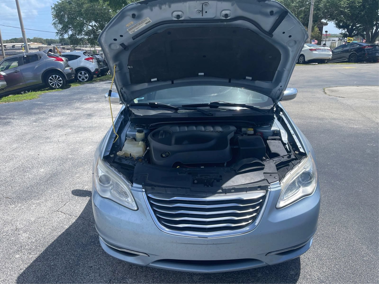 Used 2012 Chrysler 200 Limited FWD image 11