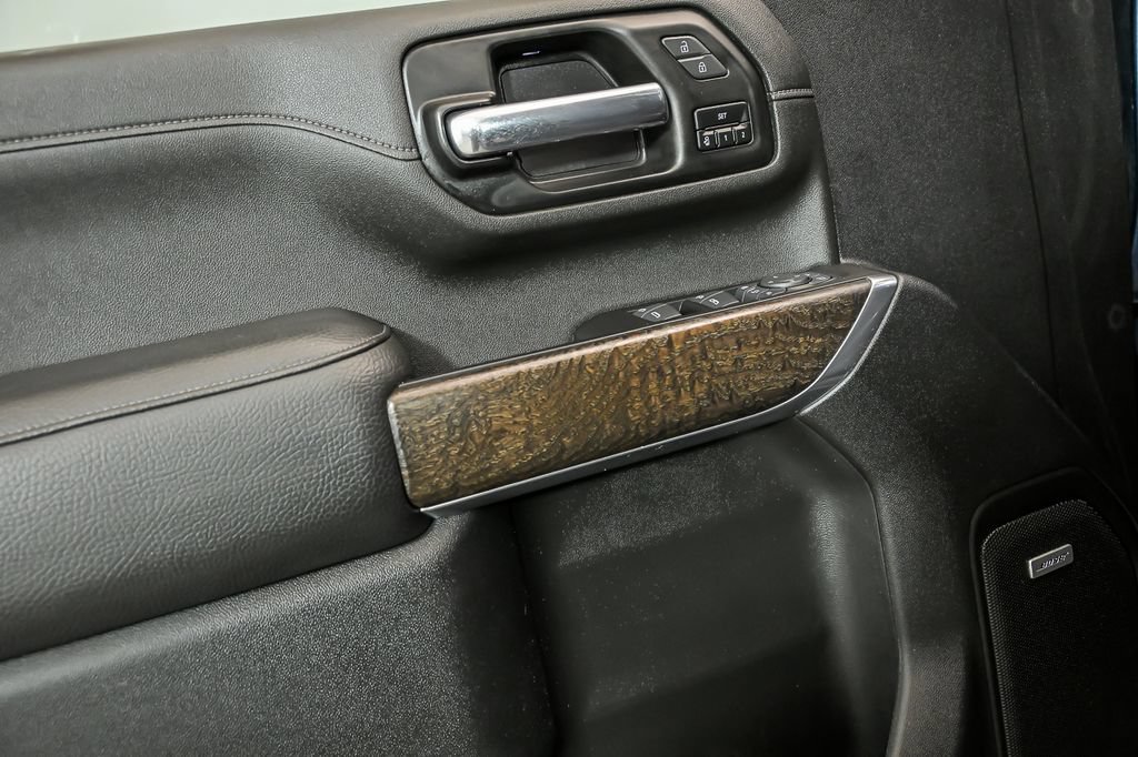 Used 2022 GMC Sierra 3500 Denali AWD/4WD image 9
