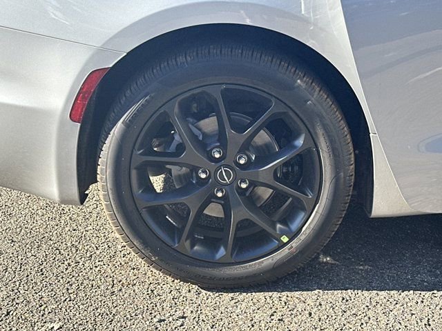 New 2026 Chrysler Pacifica Limited image 16