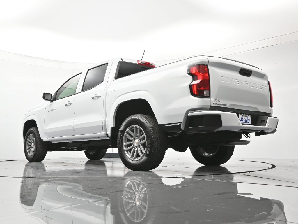 Used 2026 Chevrolet Colorado LT RWD image 42