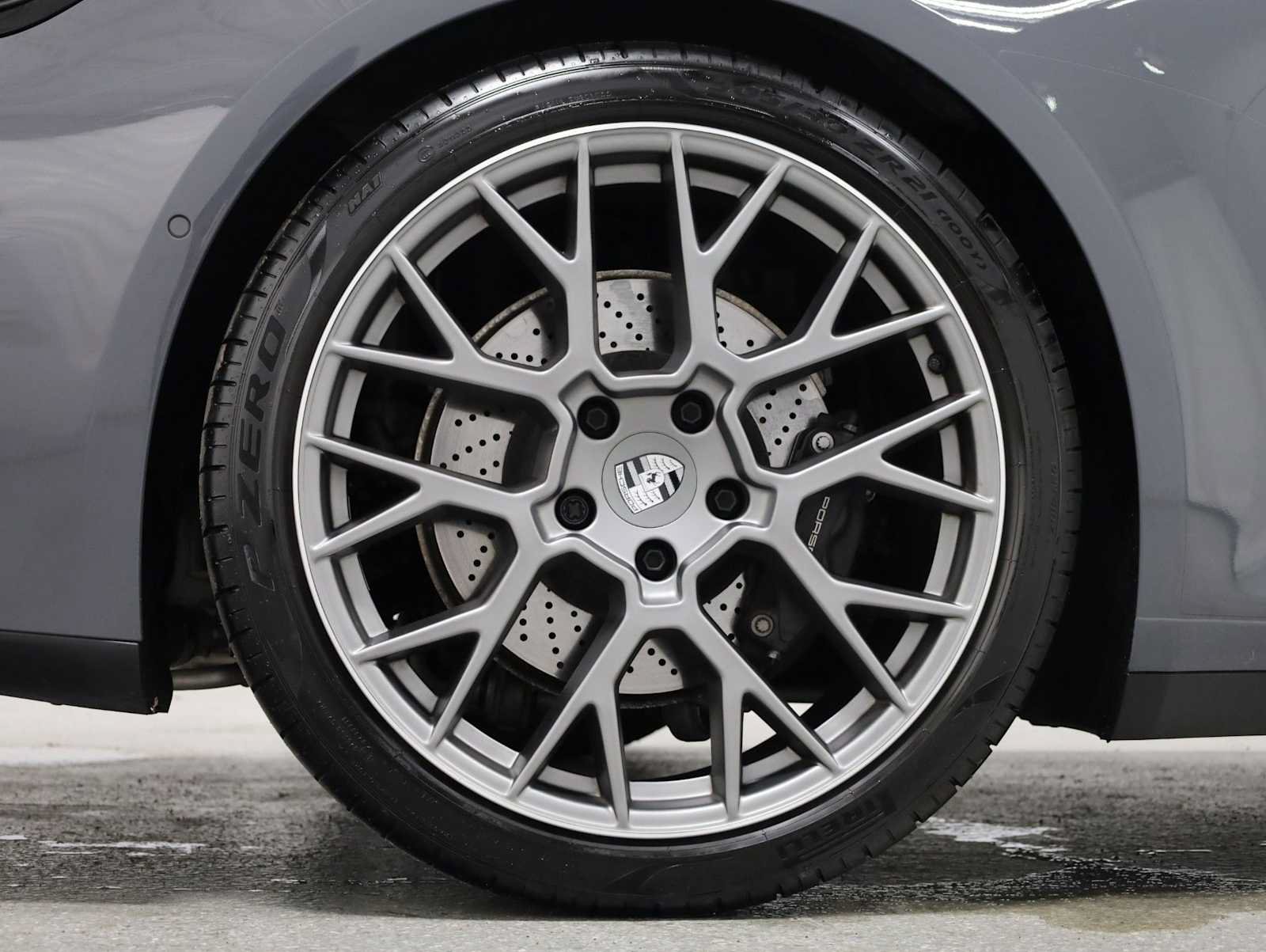 Certified 2025 Porsche 911 Carrera RWD image 37