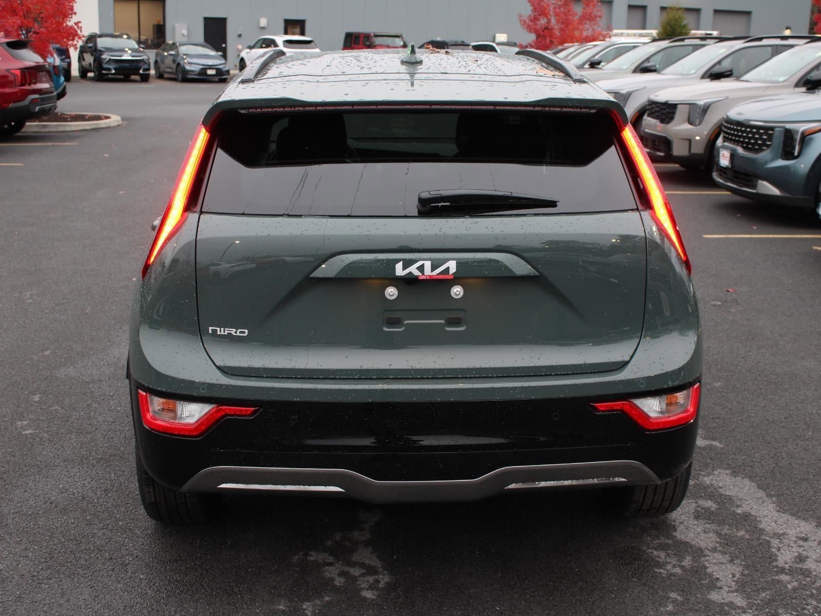 New 2025 Kia Niro Wind w/ Wind Preserve Package image 7