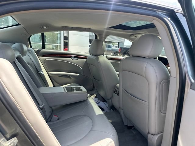 Used 2006 Buick Lucerne CXL w/ Luxury Package FWD image 2