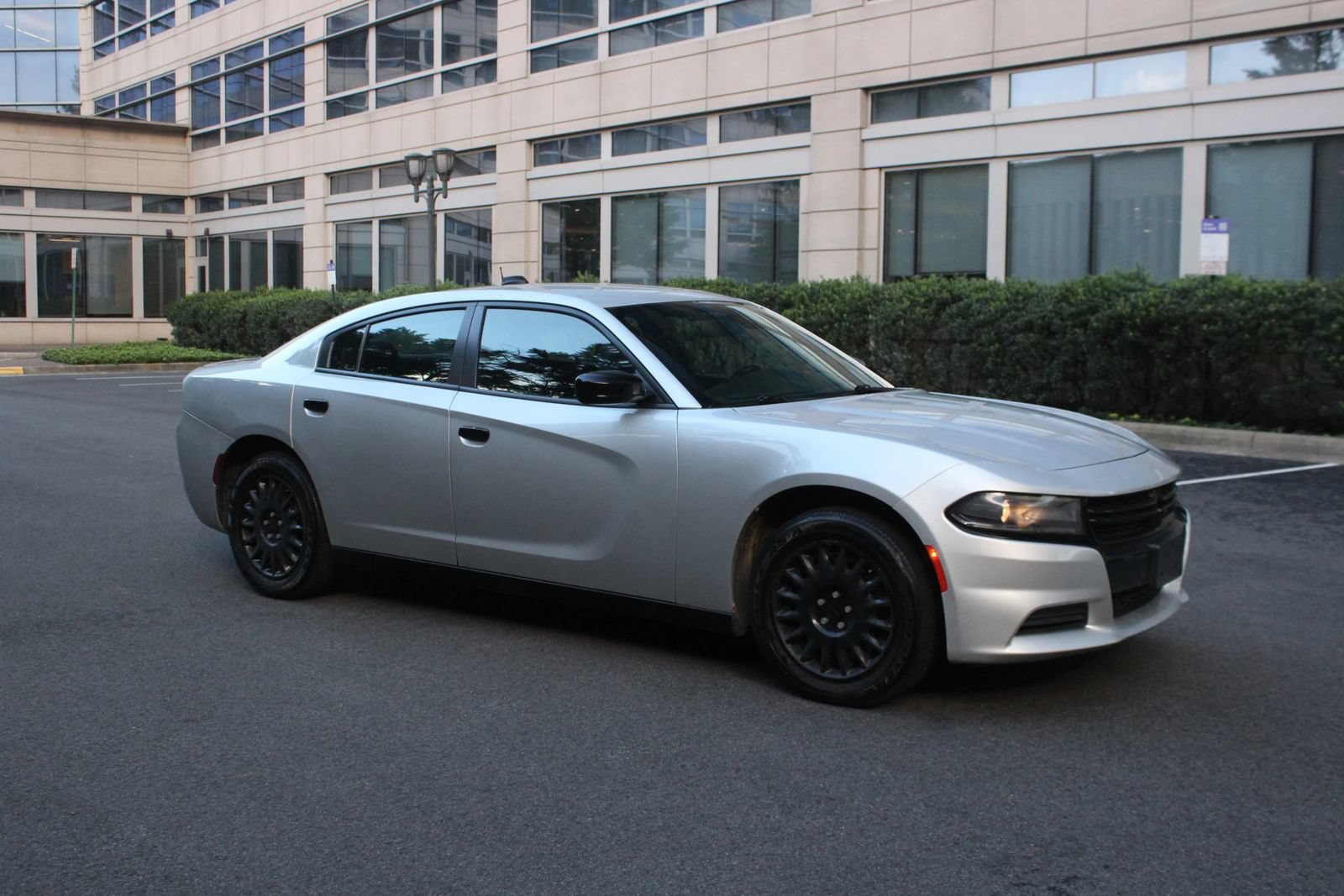 Used 2020 Dodge Charger Police AWD/4WD image 2