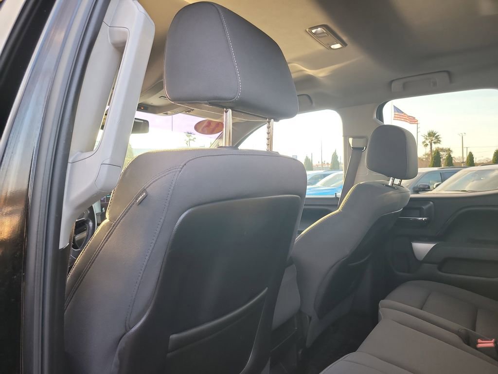 Used 2015 Chevrolet Silverado 2500 LT w/ LT Convenience Package image 9