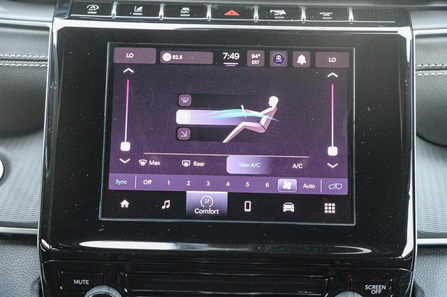 New 2025 Jeep Grand Cherokee Laredo image 15