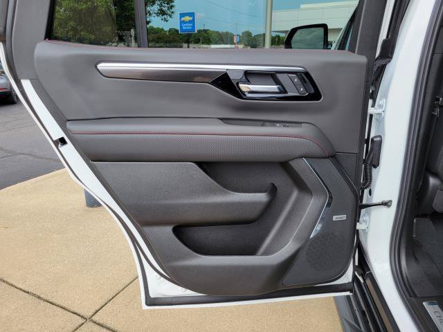New 2026 Chevrolet Tahoe RST w/ Comfort Package AWD/4WD image 18